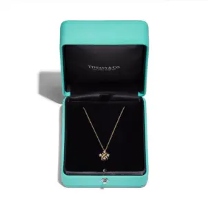 Sixteen Stone Pendant in Yellow Gold and Platinum with Diamonds