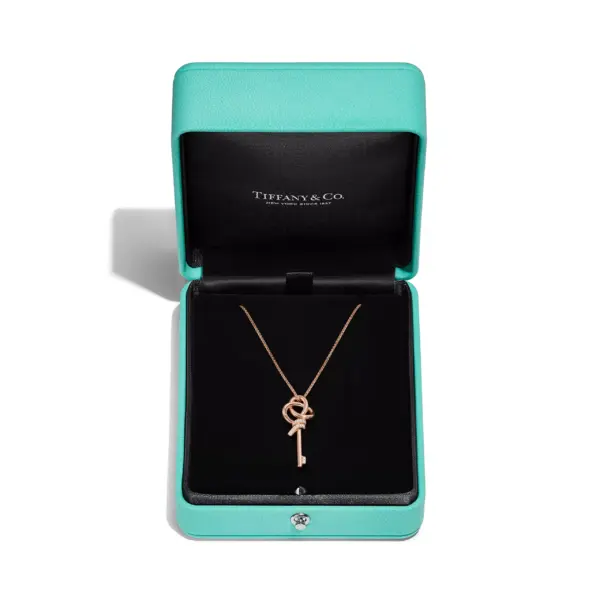 Knot Mini Key Pendant in Rose Gold with Diamonds