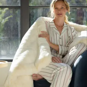 Cozy Earth Cuddle Blanket
