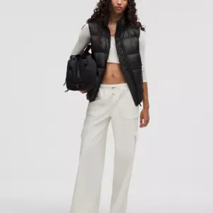 Featherweight 900-Down-Fill Puffer Vest