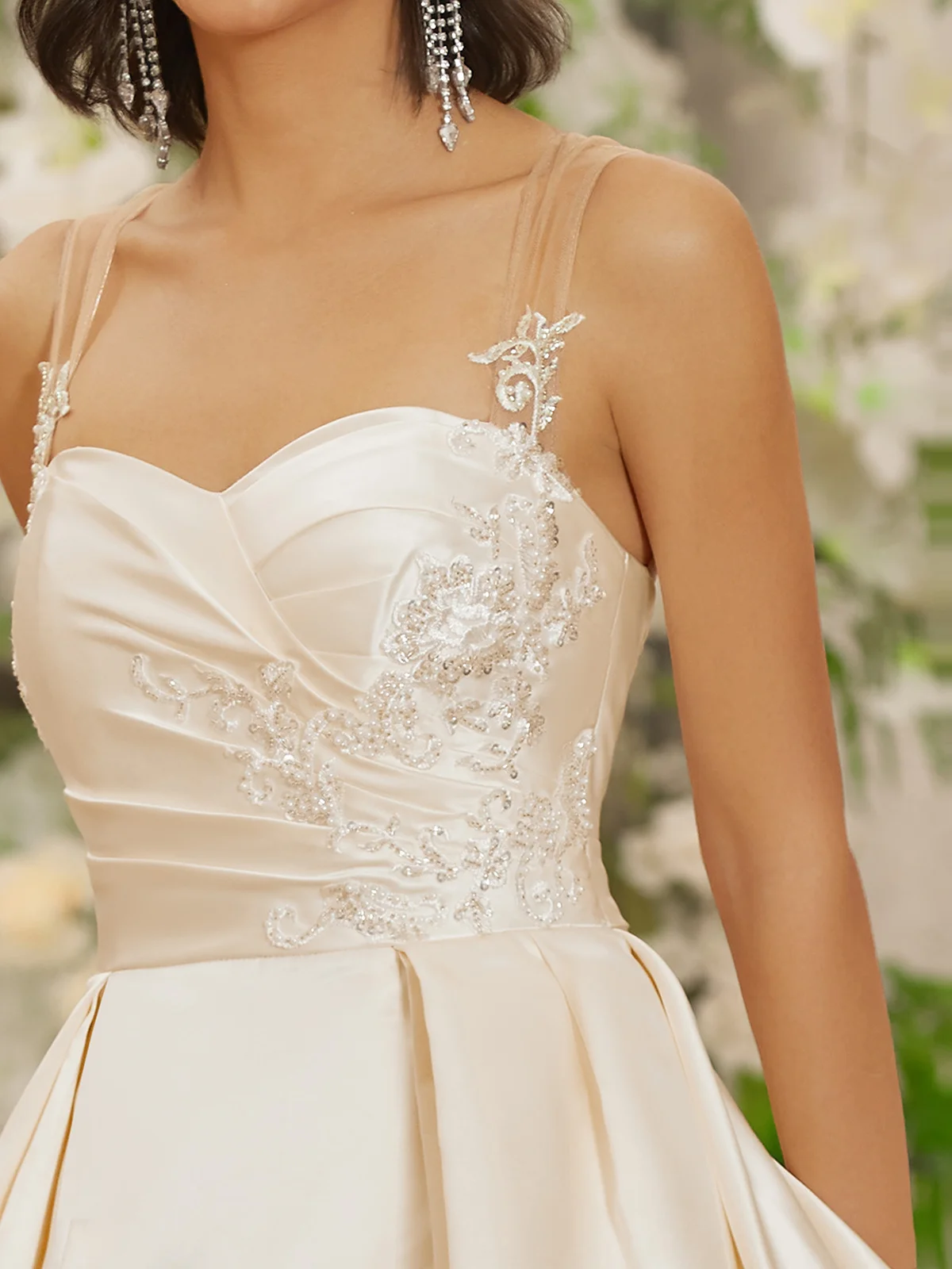 Spaghetti Sleeveless Lace Embroidery Gown Dressy Bridal Dress